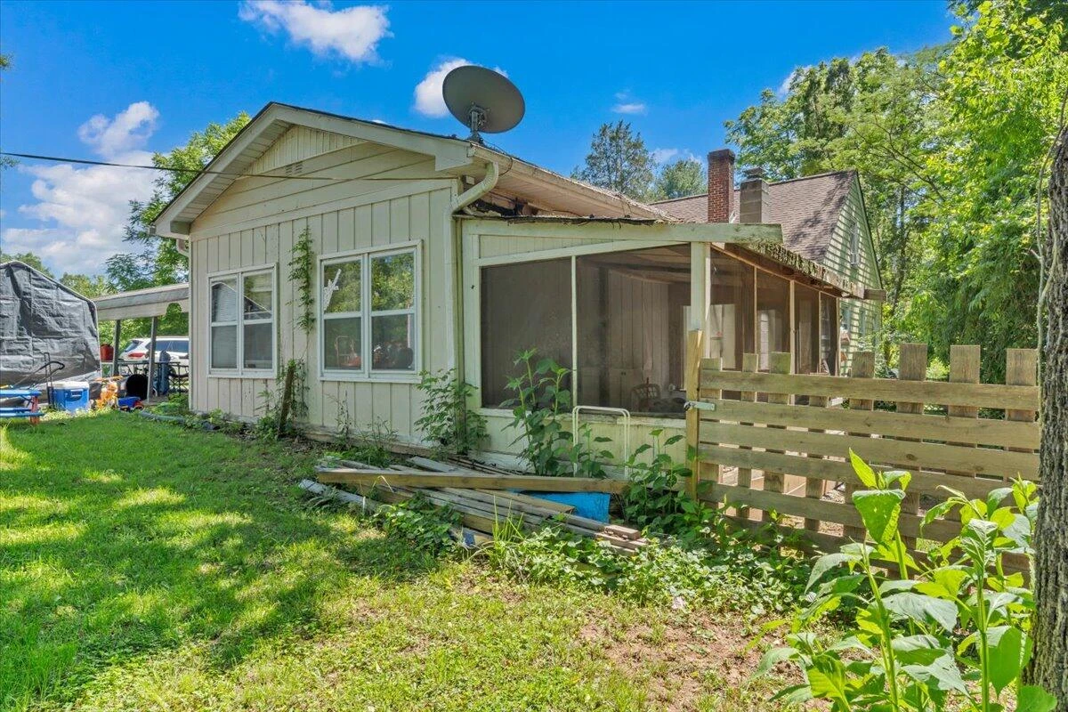 143 Tower RD - Photo 10