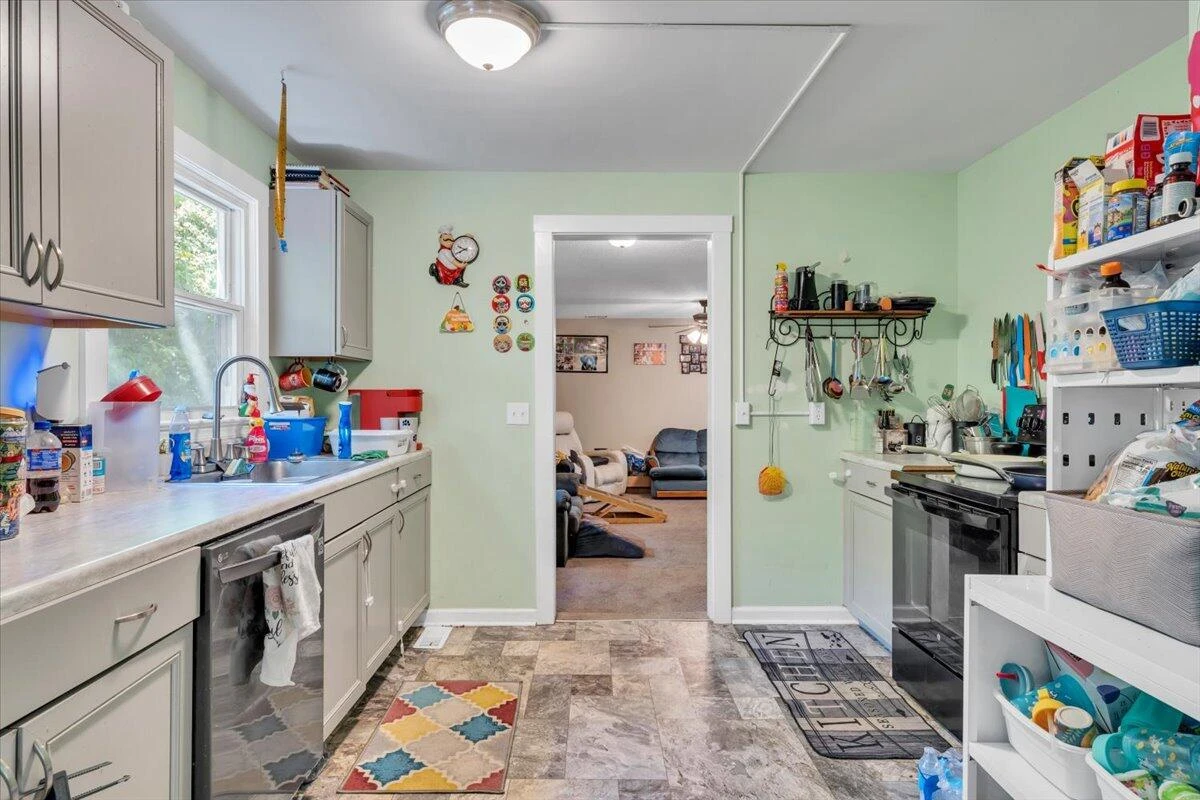 143 Tower RD - Photo 14