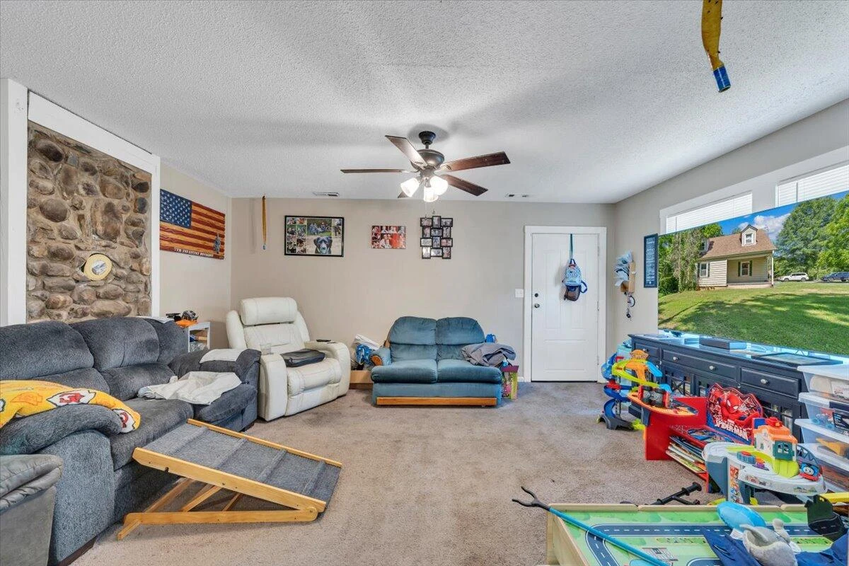 143 Tower RD - Photo 19