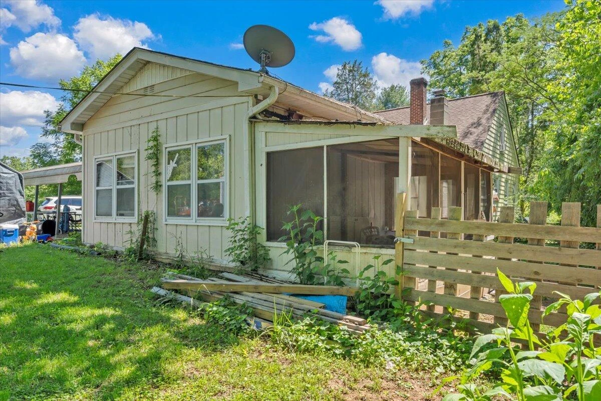 143 Tower RD - Photo 9