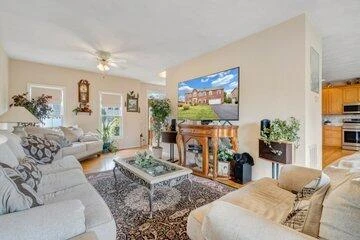 6411 Garrett LN - Photo 10