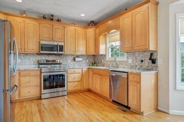 6411 Garrett LN - Photo 15
