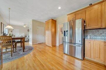 6411 Garrett LN - Photo 16