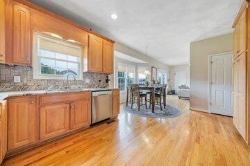 6411 Garrett LN - Photo 17