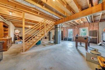 6411 Garrett LN - Photo 35
