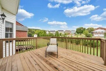 6411 Garrett LN - Photo 36