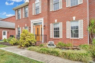 6411 Garrett LN - Photo 4