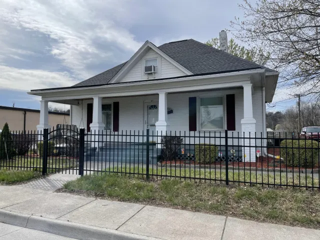 1403 S Colorado ST