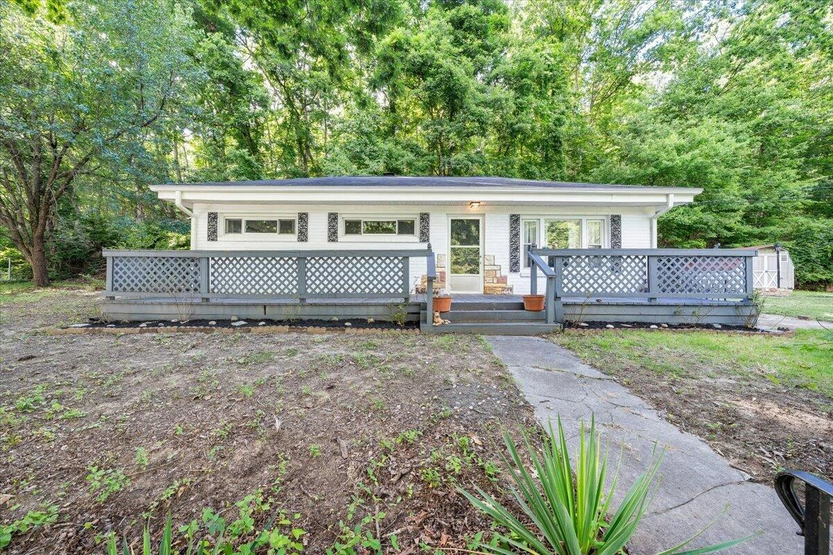 2215 Wildwood RD