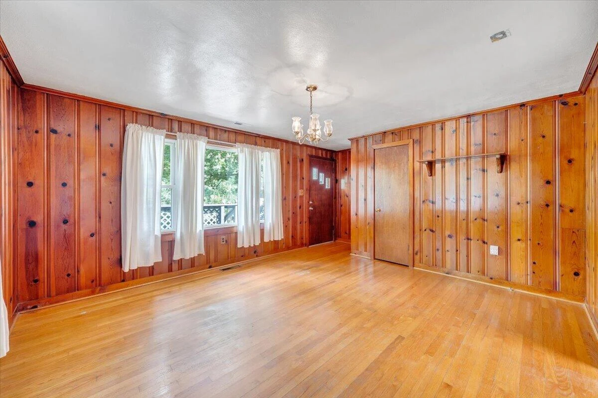 2215 Wildwood RD - Photo 11
