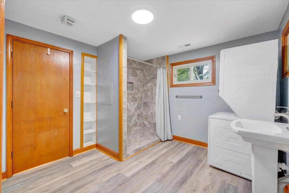2215 Wildwood RD - Photo 14