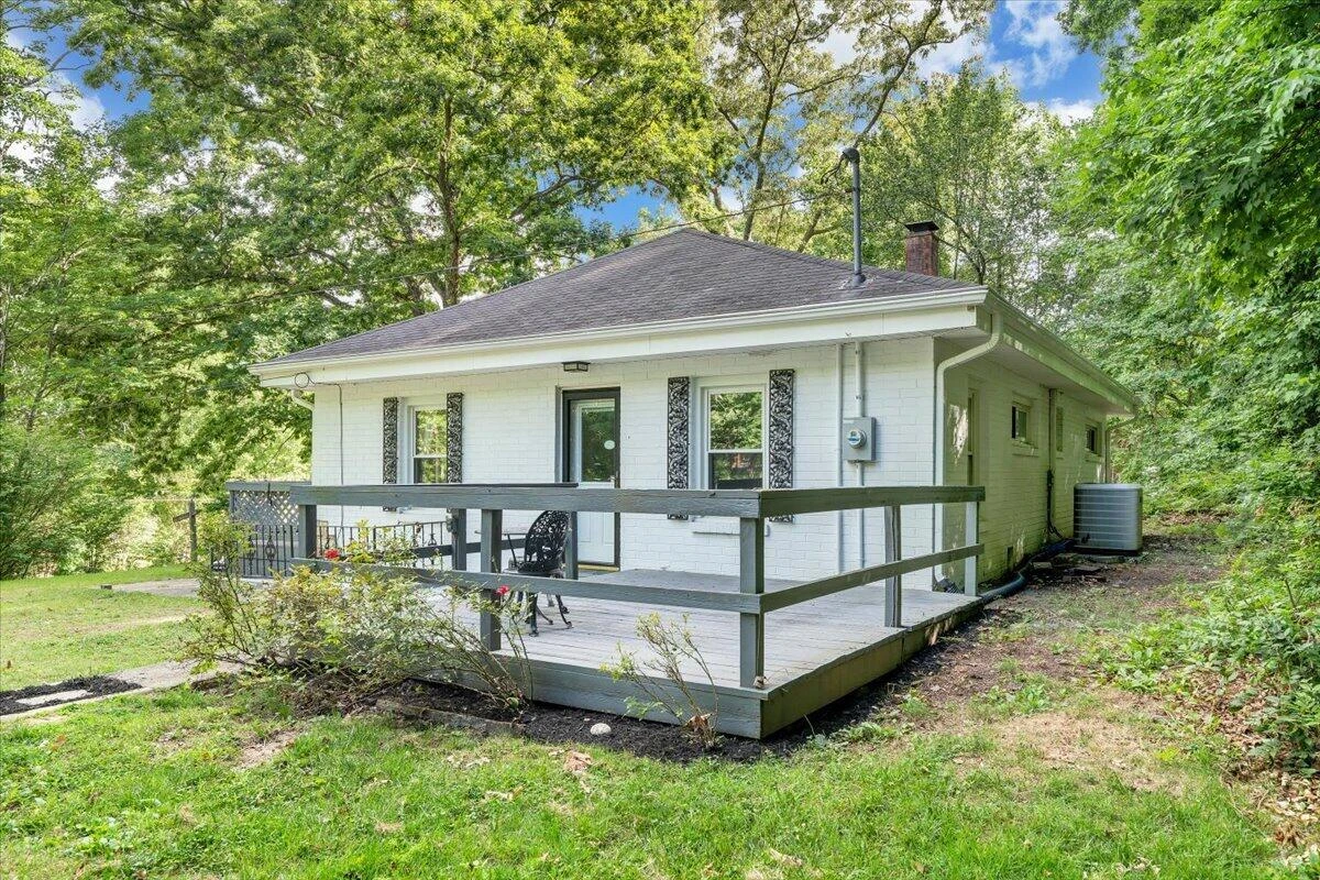2215 Wildwood RD - Photo 24
