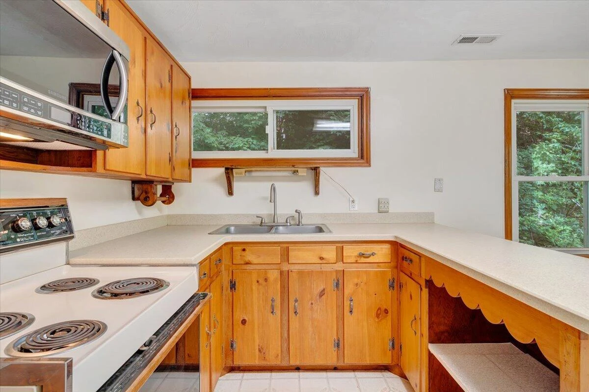 2215 Wildwood RD - Photo 9
