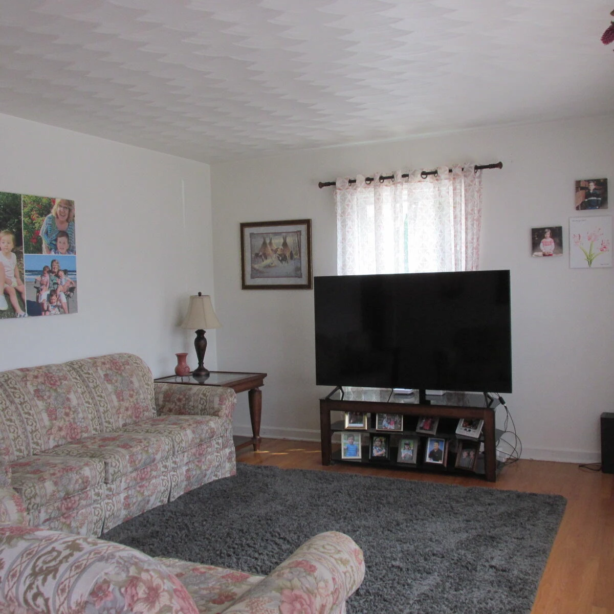 6620 Sherry RD - Photo 3