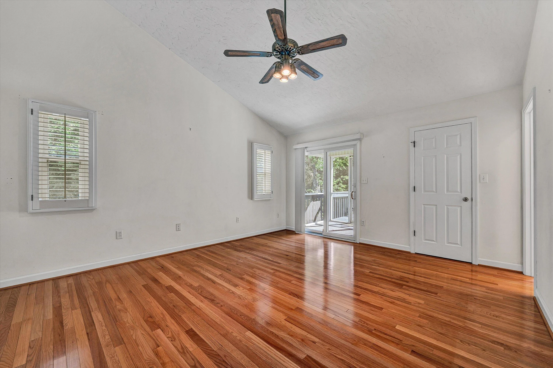 6595 Pencheck CIR - Photo 22