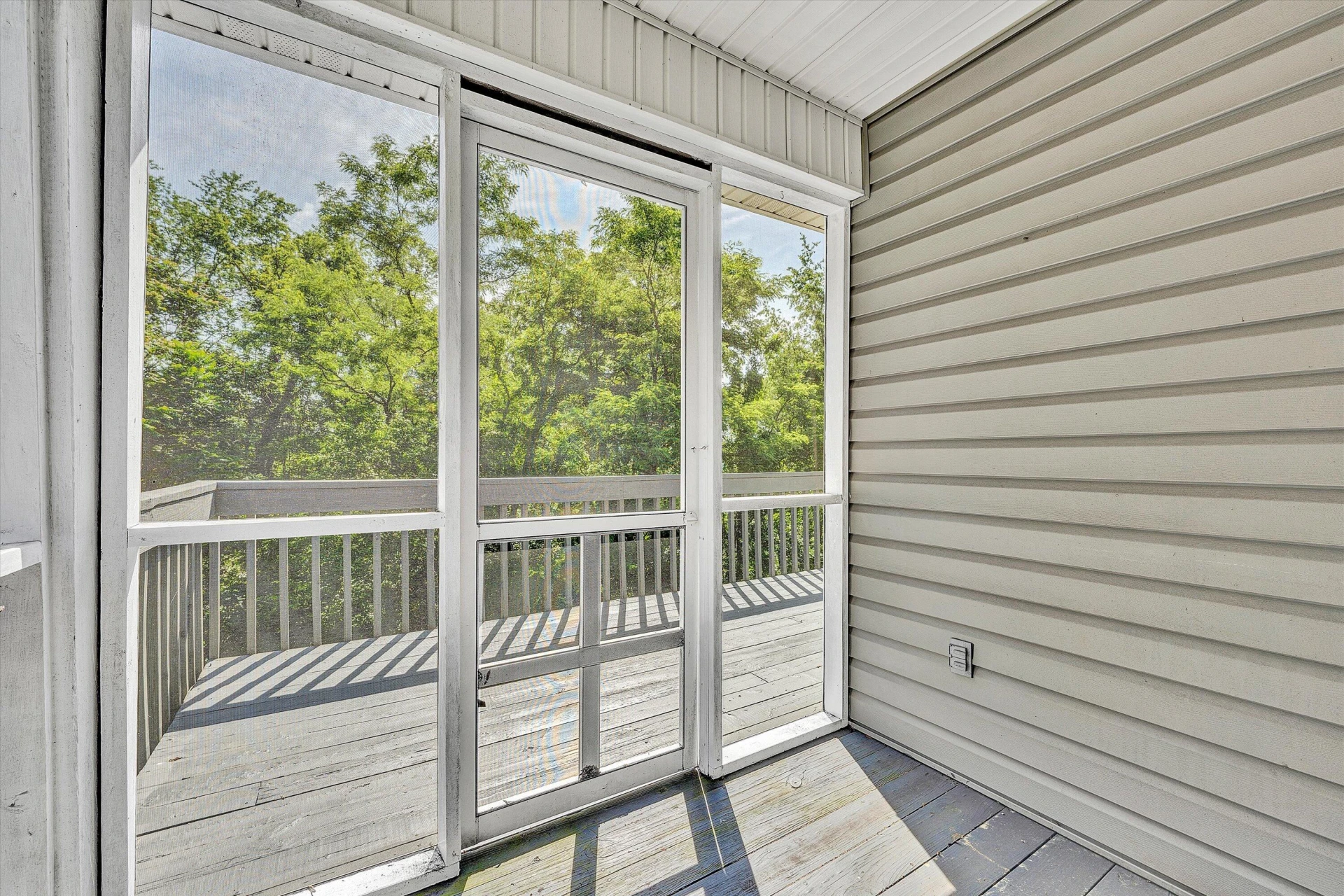 6595 Pencheck CIR - Photo 27