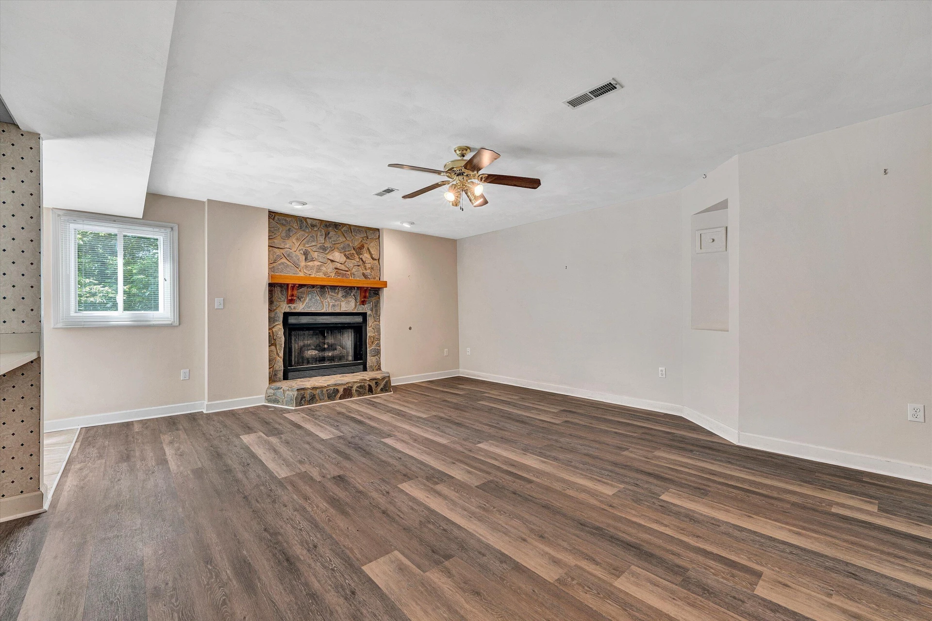 6595 Pencheck CIR - Photo 31