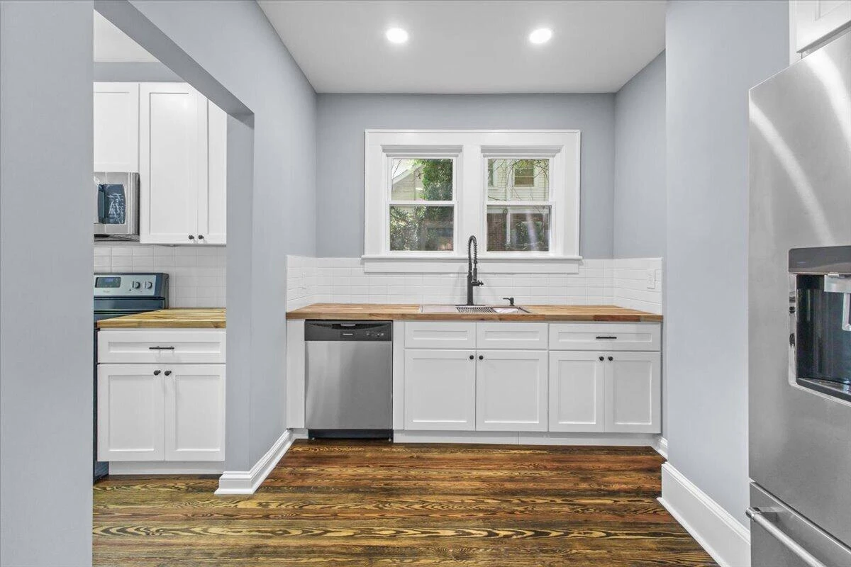 2827 Cumberland ST NW - Photo 13