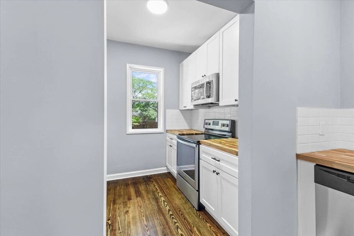 2827 Cumberland ST NW - Photo 14
