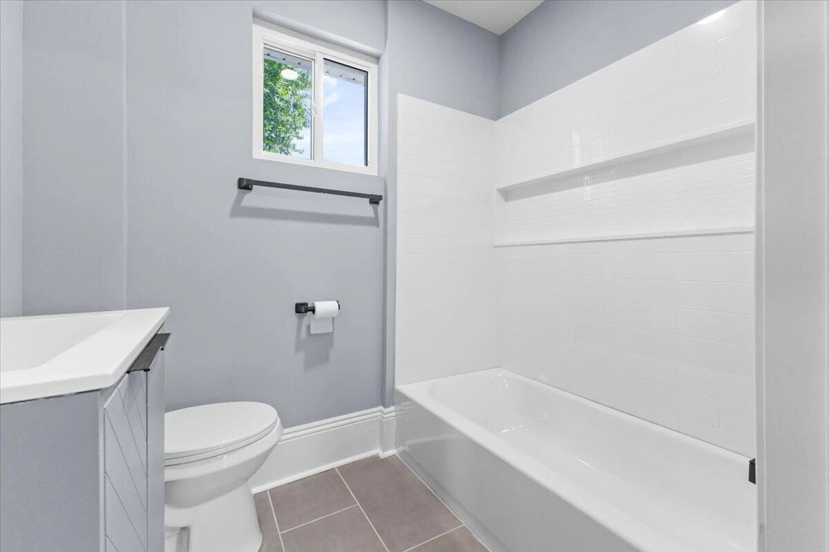 2827 Cumberland ST NW - Photo 25