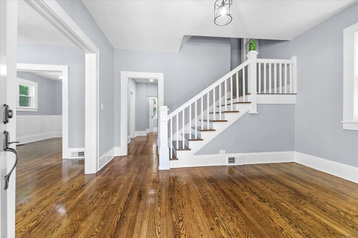 2827 Cumberland ST NW - Photo 6