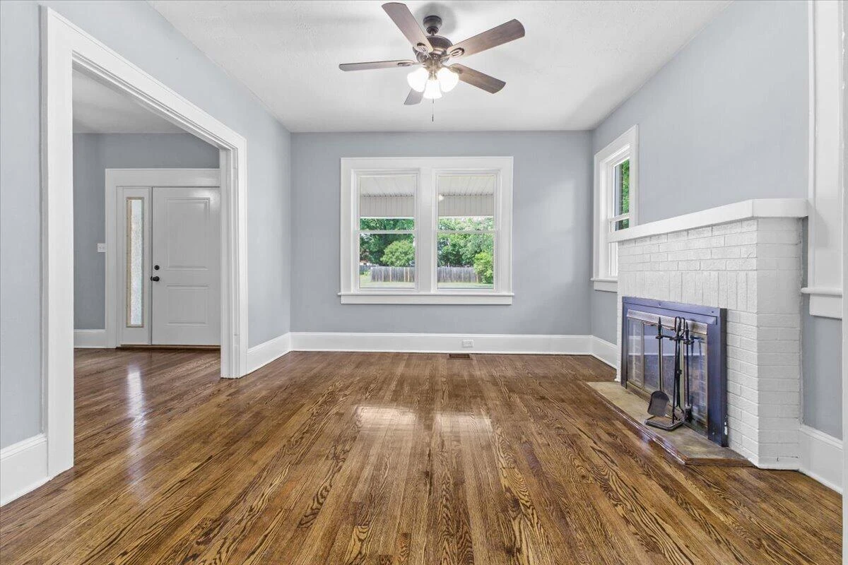 2827 Cumberland ST NW - Photo 9