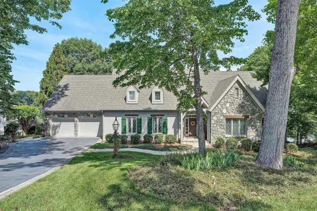 315 Upland Shores DR, Penhook, VA, 24137