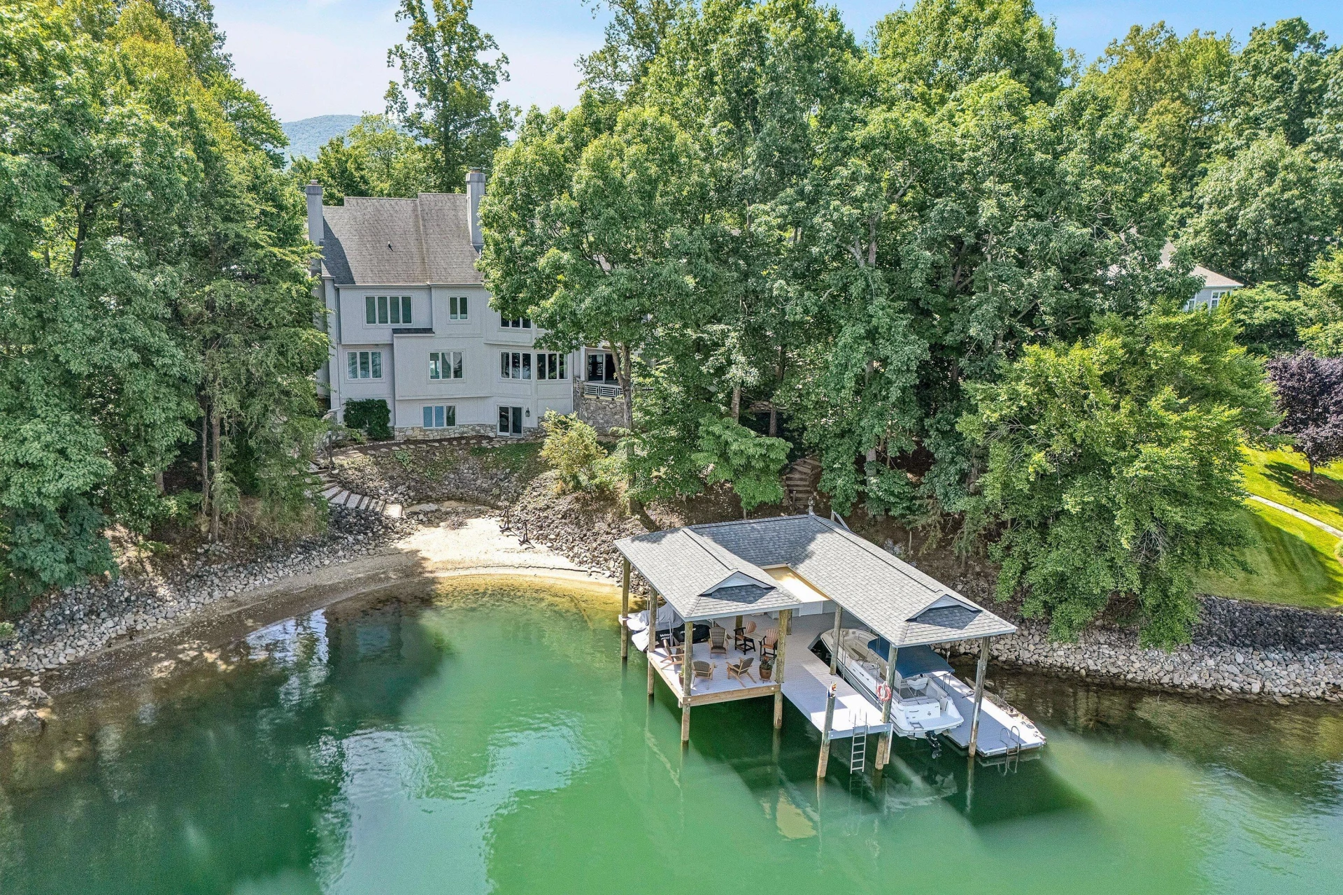 315 Upland Shores DR - Photo 2