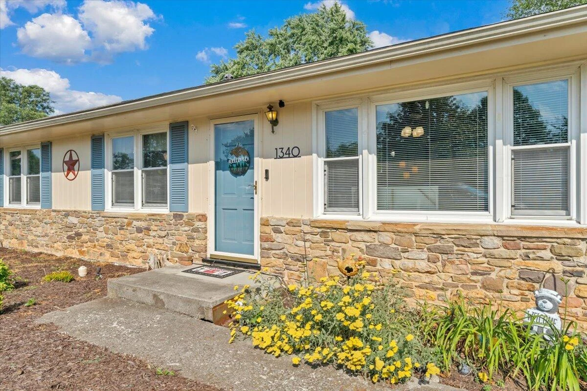 1340 Nover AVE - Photo 2