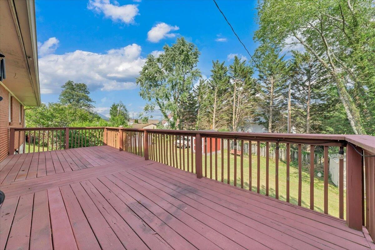 1340 Nover AVE - Photo 29