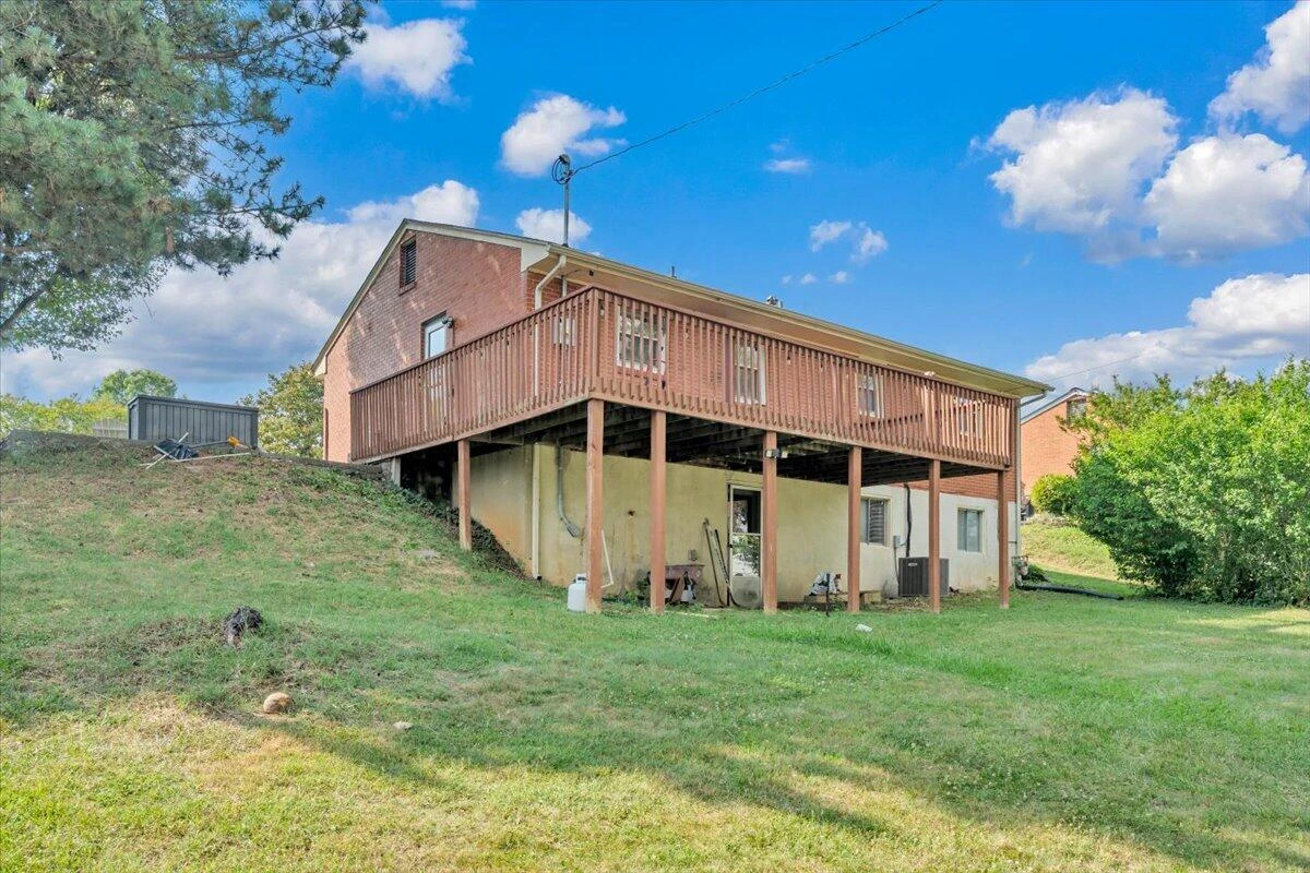 1340 Nover AVE - Photo 33