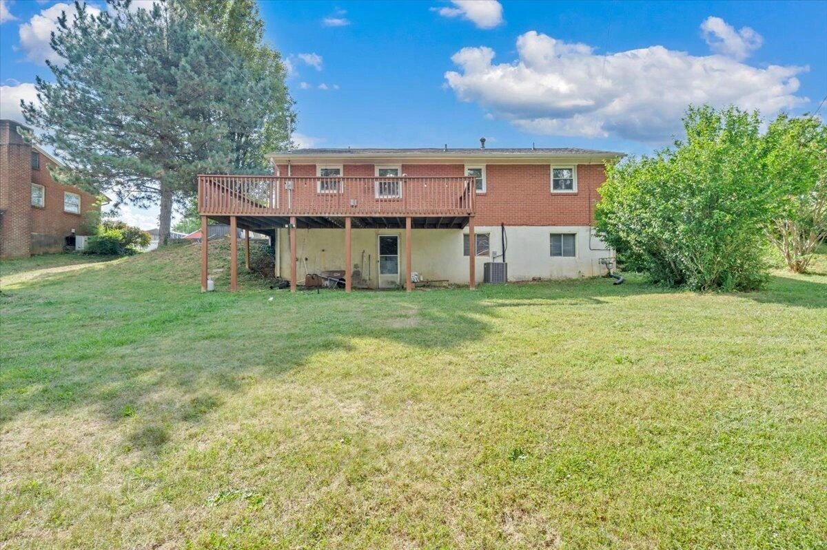1340 Nover AVE - Photo 36