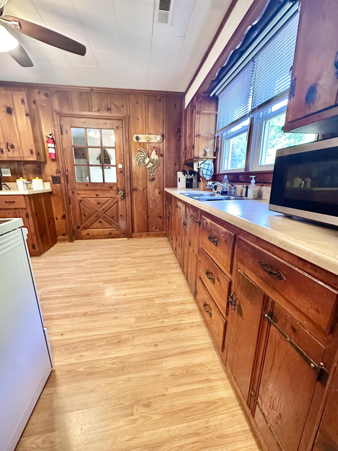 73 Indian Hill RD - Photo 24