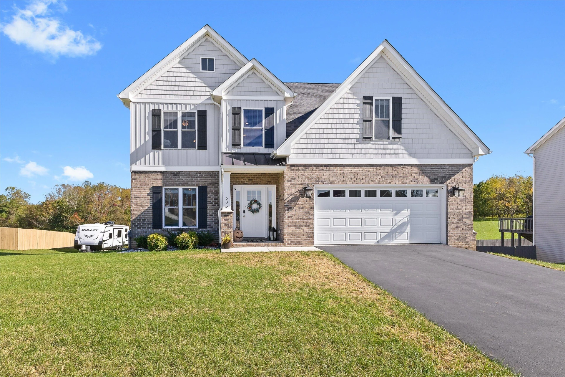605 Spring Grove DR