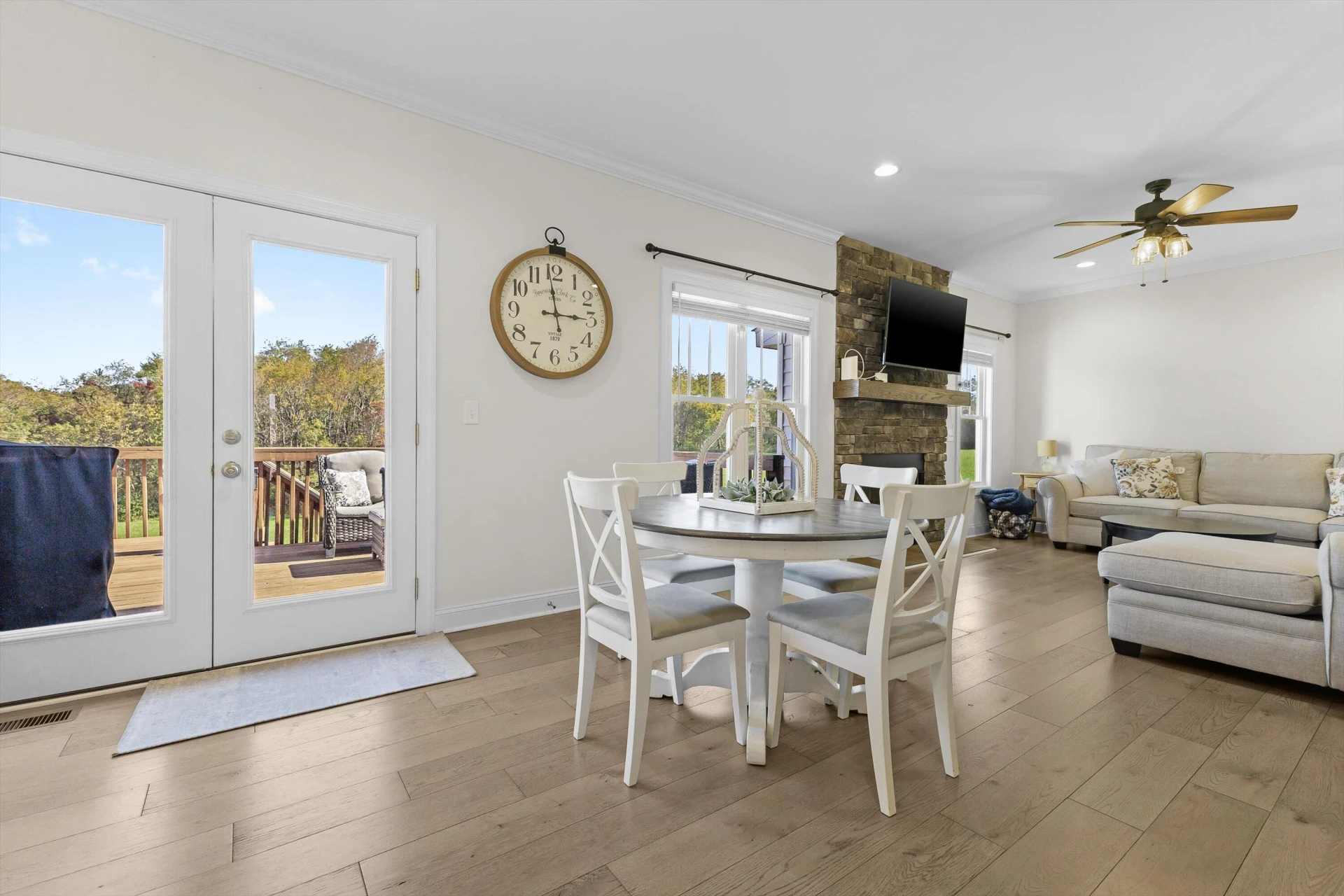 605 Spring Grove DR - Photo 14