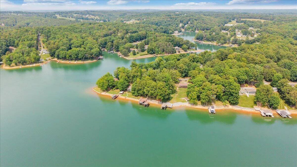 35 Bluewater CT - Photo 2