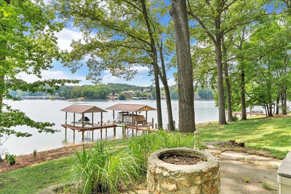 35 Bluewater CT - Photo 4