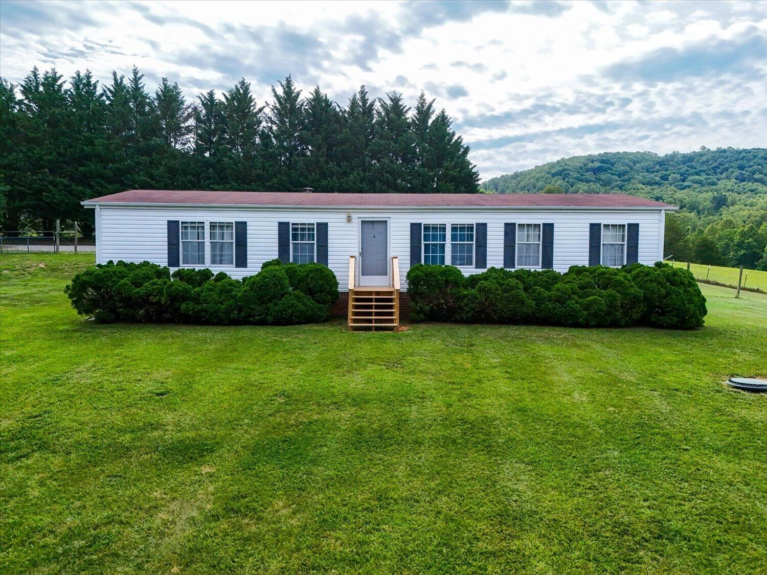 1107 Green Mountain RD