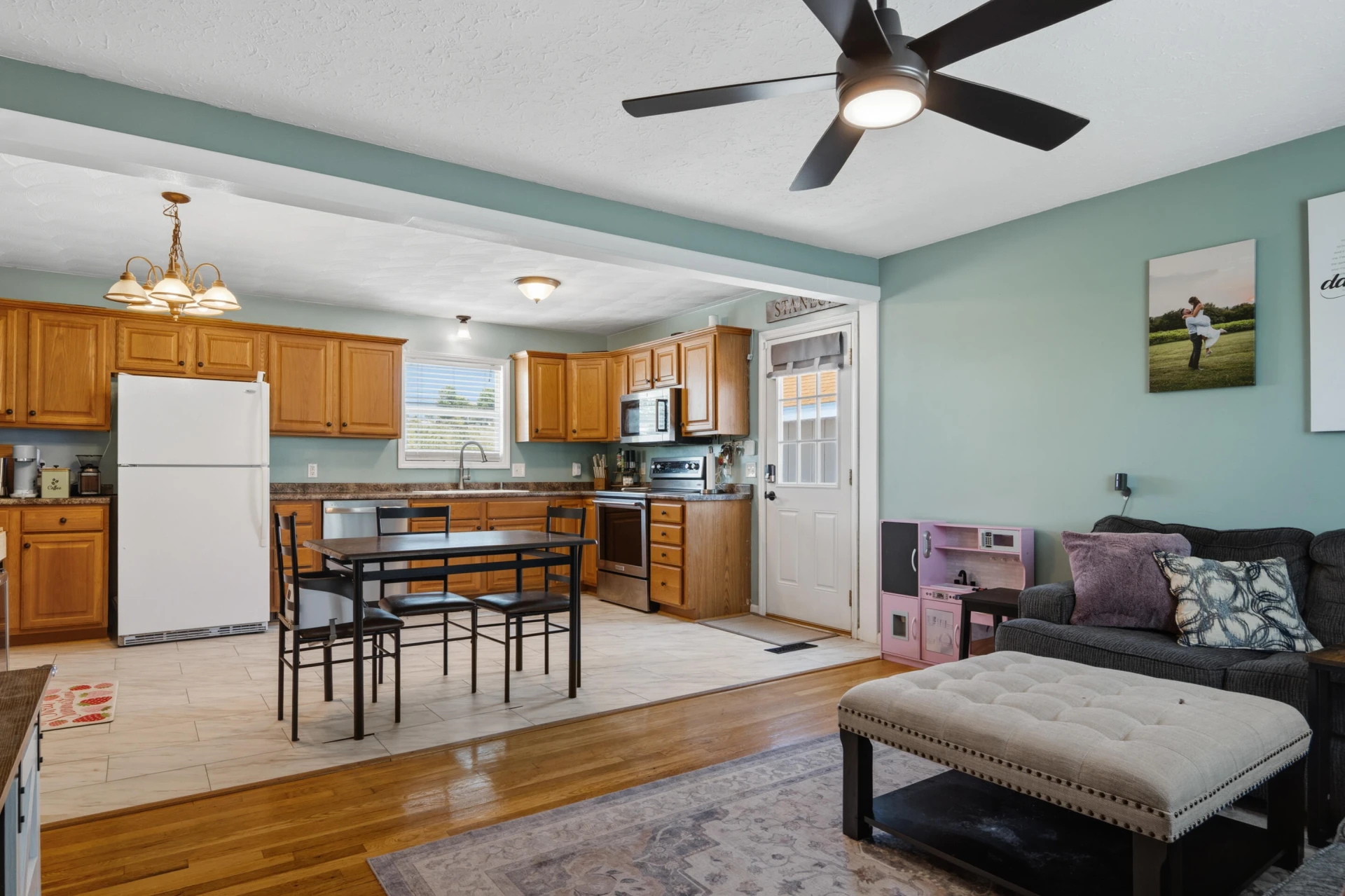 2301 Viewland CIR - Photo 8