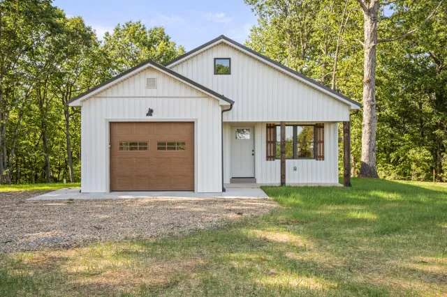 410 Darrell LN, Hurt, VA, 24563