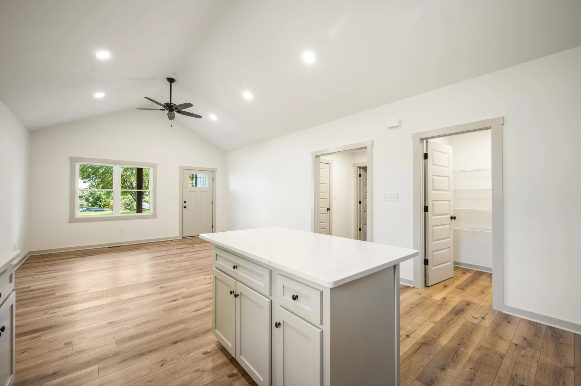 410 Darrell LN - Photo 9