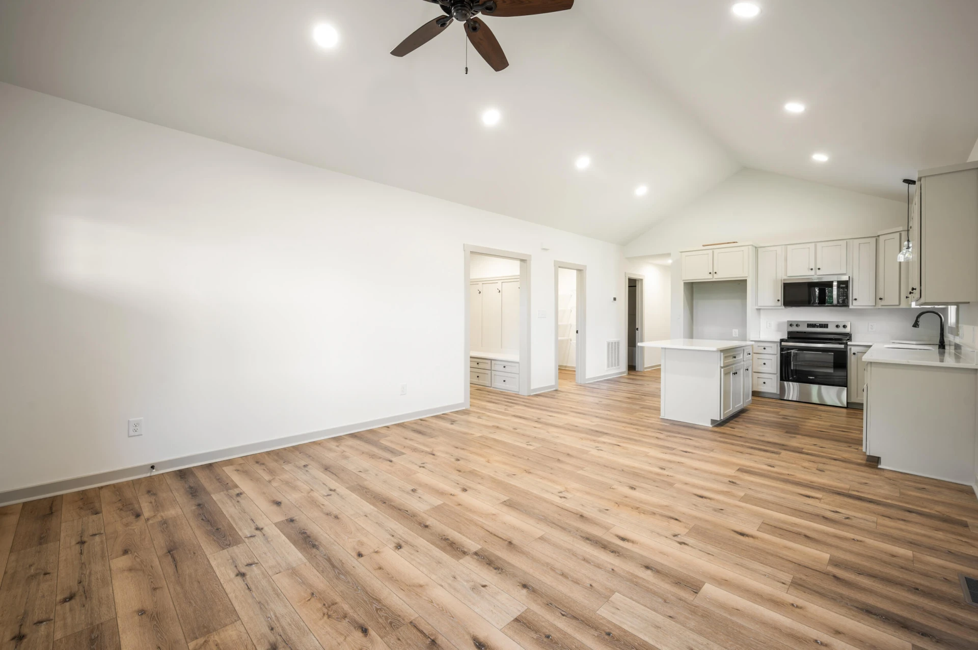 410 Darrell LN - Photo 10