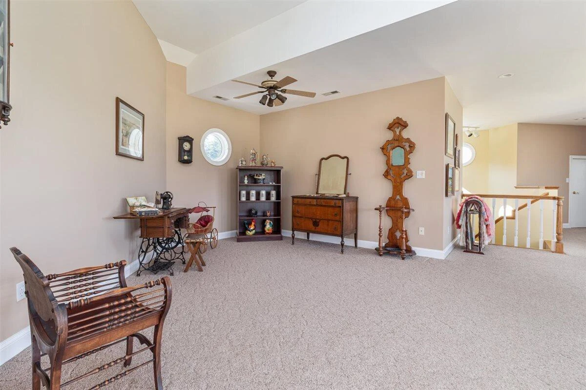 368 Ridge Hollow RD - Photo 95