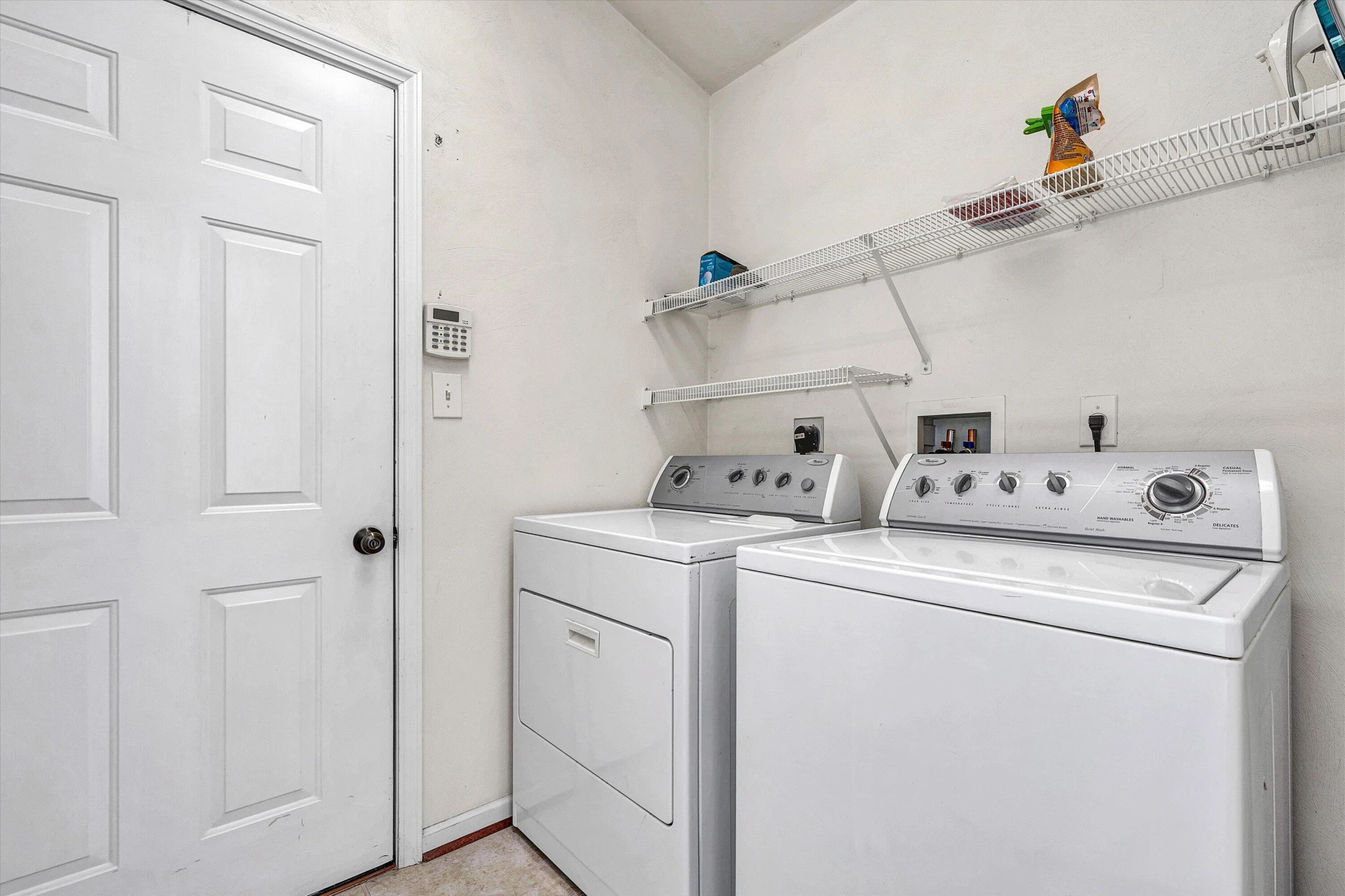4904 Renee LN - Photo 20