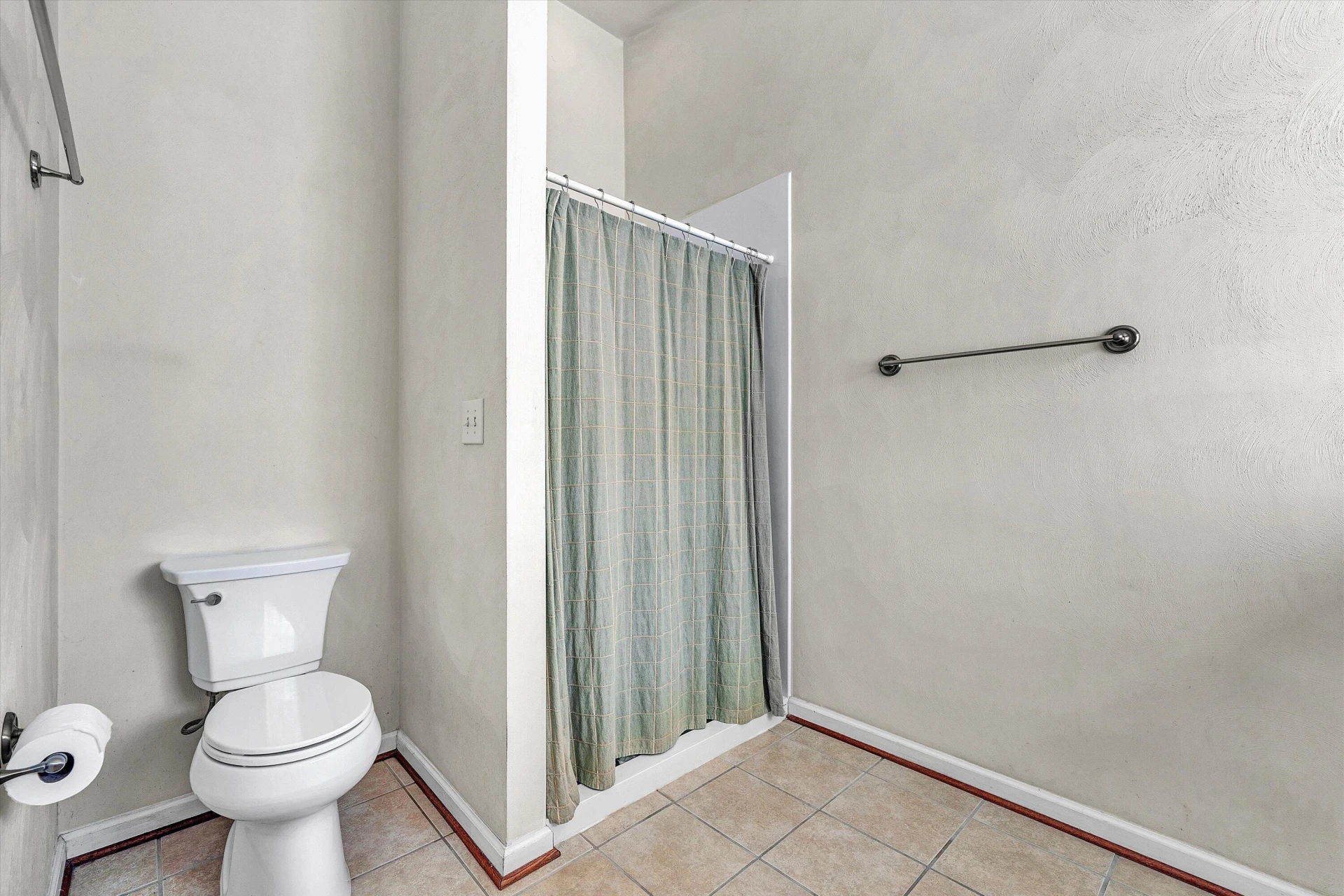 4904 Renee LN - Photo 25