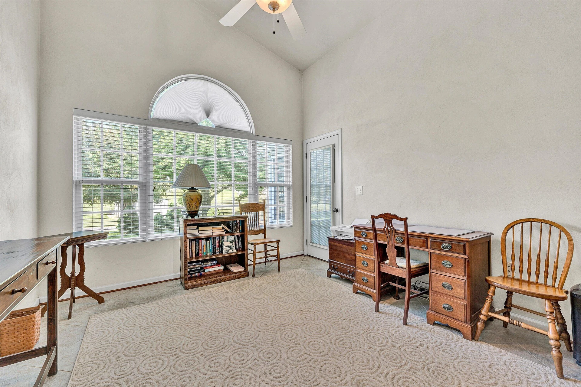 4904 Renee LN - Photo 32