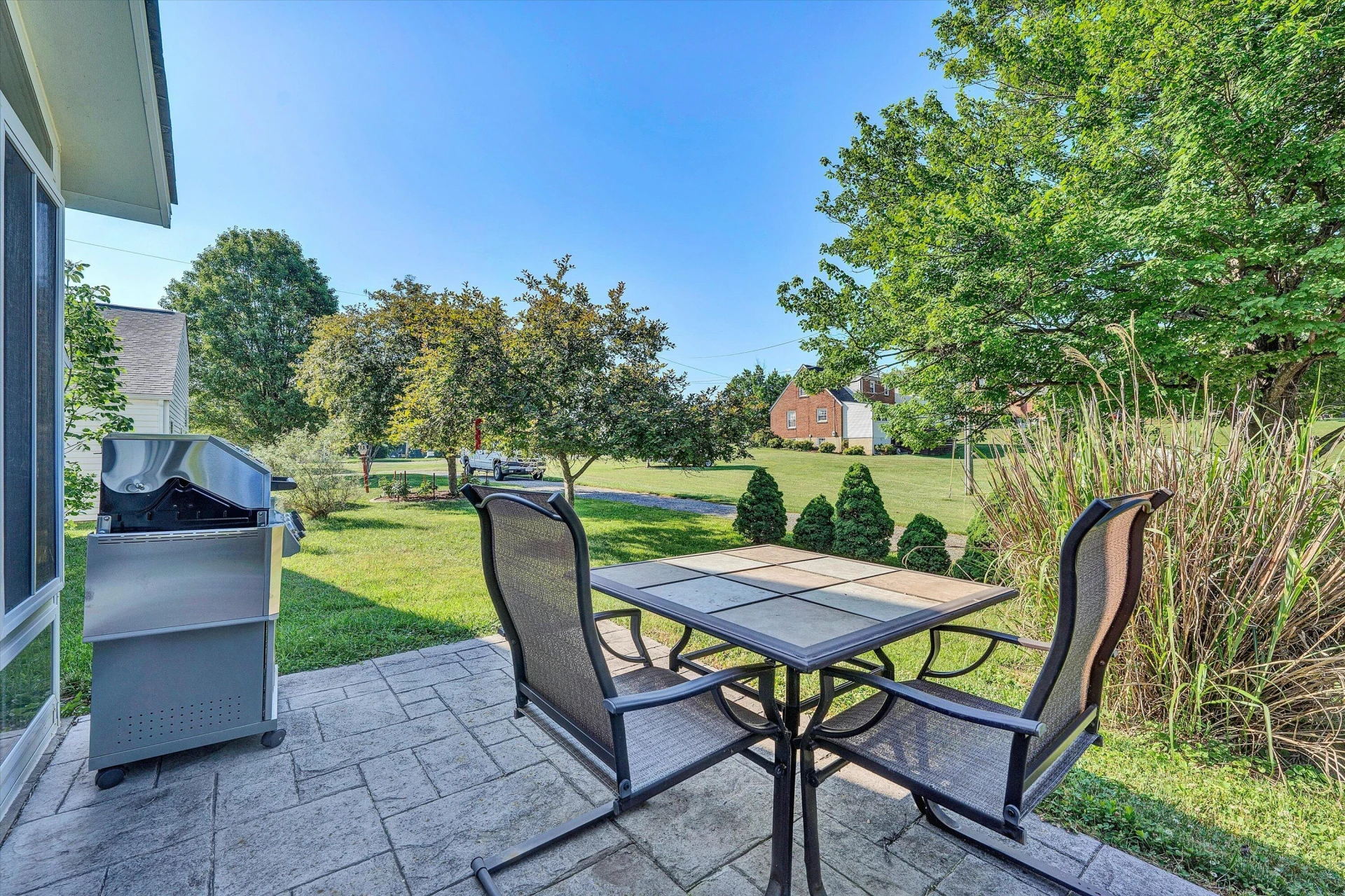 4904 Renee LN - Photo 34