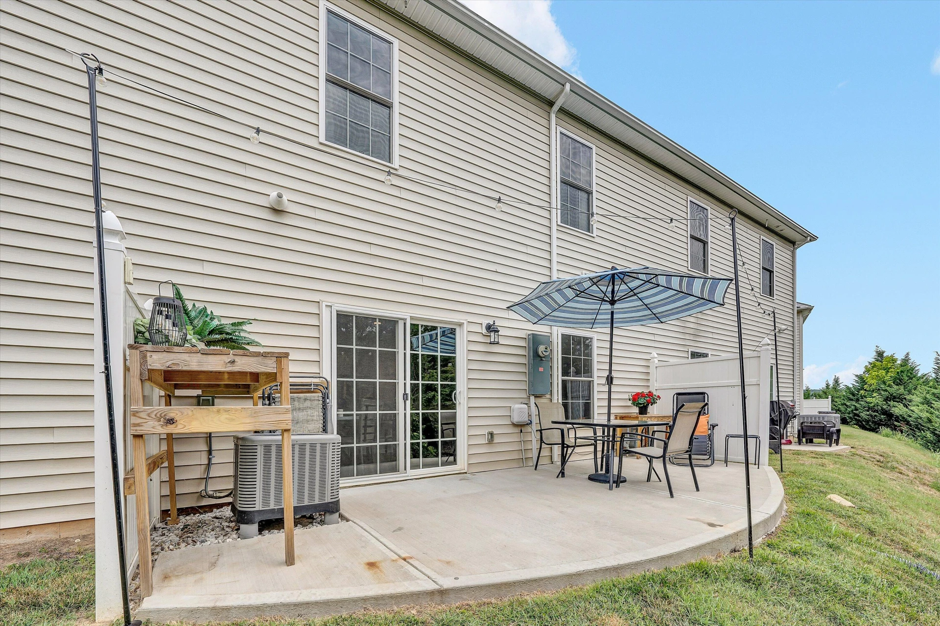 249 Louise LN - Photo 16