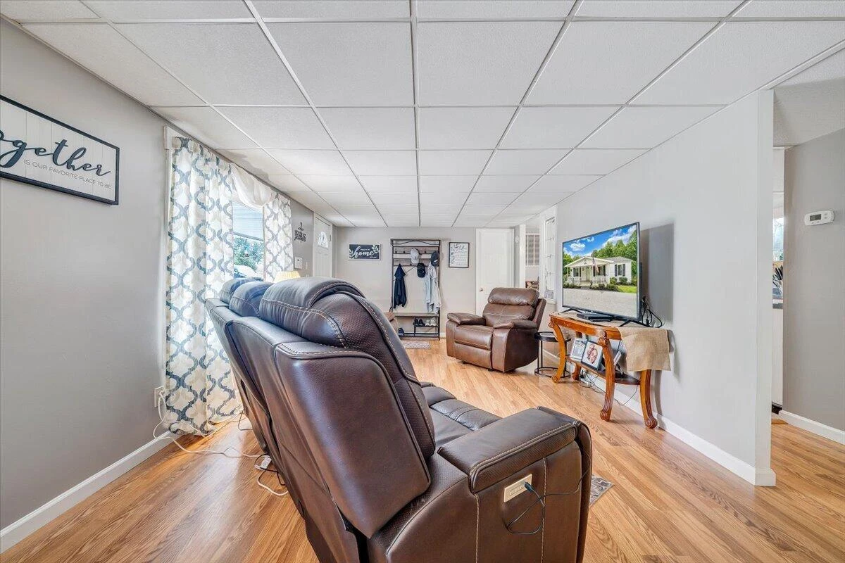 1019 Croker LN - Photo 11