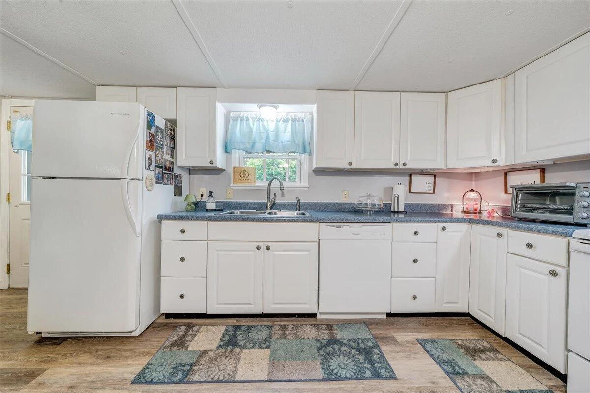 1019 Croker LN - Photo 16